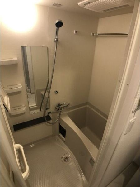 エステムコート名古屋ルノンの浴室