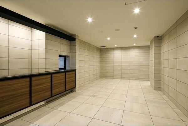 エステムプラザ名古屋UXのエントランス