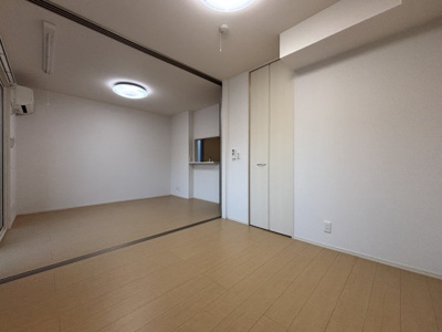 【寝室】 | フィオーレ沖浜