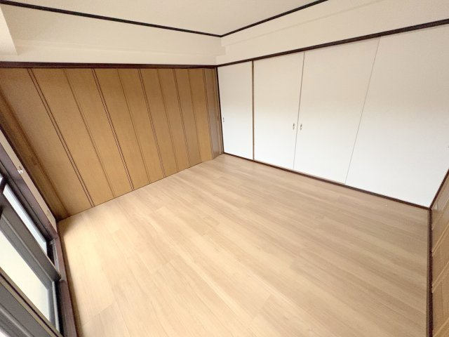 グレイス奥山の洋室