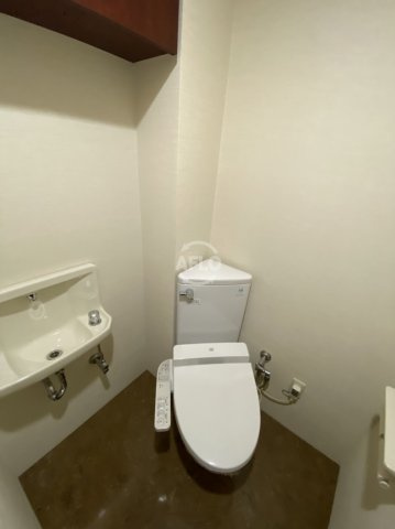 アーバンフラッツ瓦町のトイレ|アーバンフラッツ瓦町　温水洗浄便座