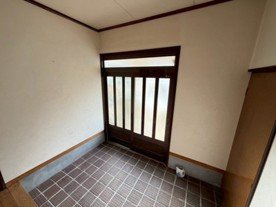 【玄関】 | 長野市信州新町水内　車庫付き5DK