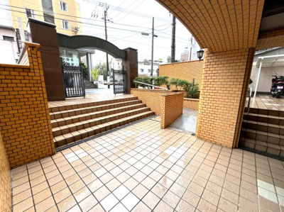 【エントランス】 | ライオンズマンション高知