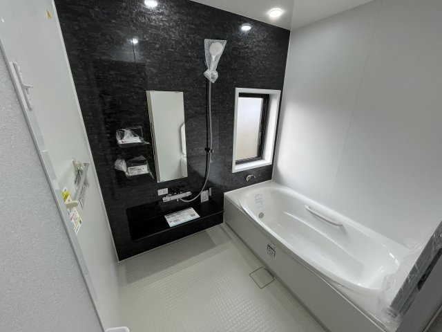 東根市本丸東　中古住宅の浴室