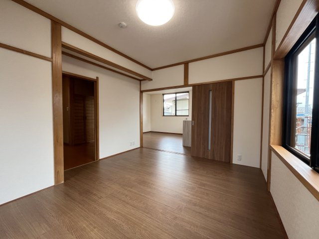 東根市本丸東　中古住宅の居間・リビング