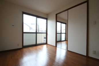 【寝室】 | 洋室/6帖