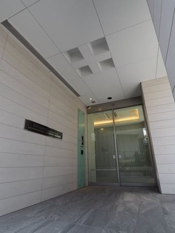 レジディア目黒Ⅳのエントランス