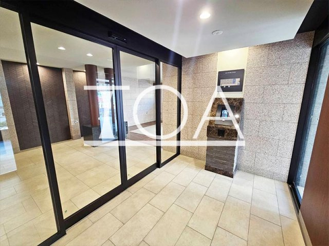 ワコーレ王子公園アクロススクエアのエントランス|建物の内部です