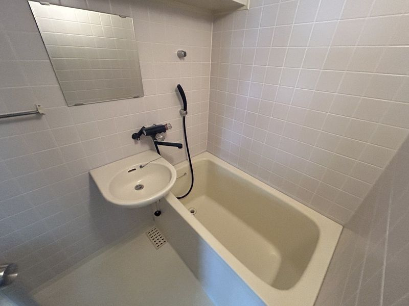 唐人一番館の浴室