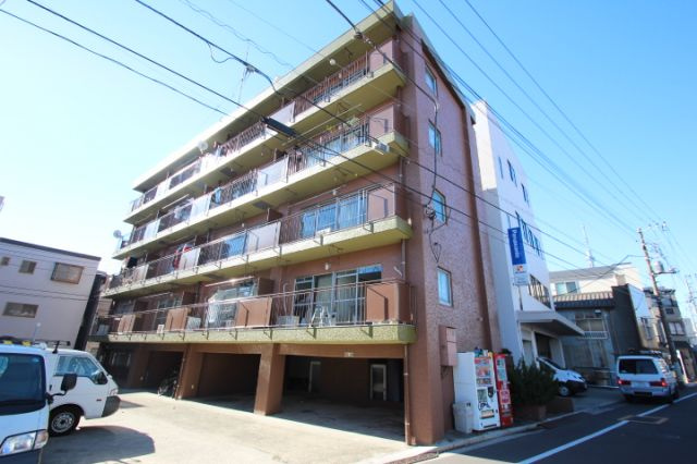 三松ハイムの外観