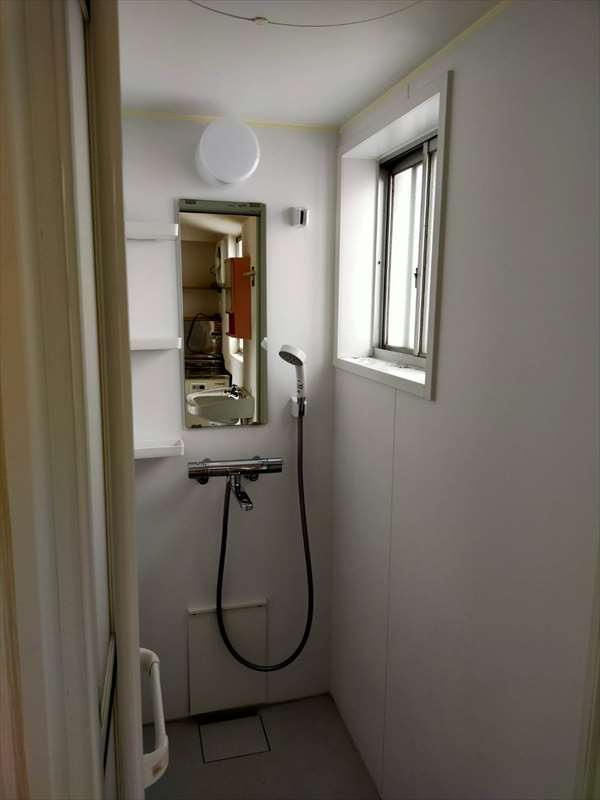 三松ハイムのシャワールーム