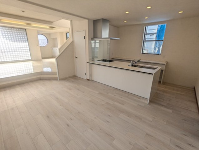 【居間・リビング】 | 江戸川区西小松川町の戸建