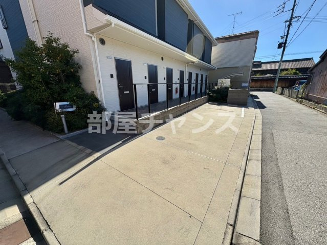 グランコート山王の駐車場