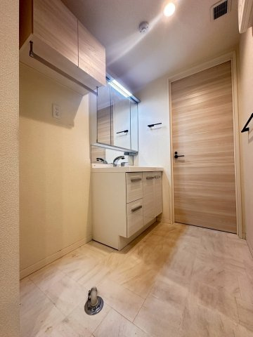 グランテージ高槻の洗面所