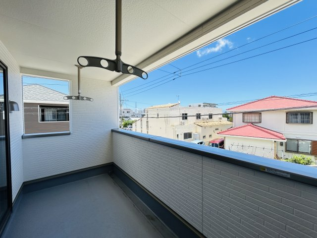糸満市大度第1-1号棟　＼☆ご成約時キャッシュバック☆／のバルコニー|※サンプル写真となります。