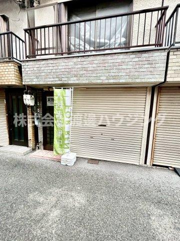 岩田町1丁目一戸建のエントランス