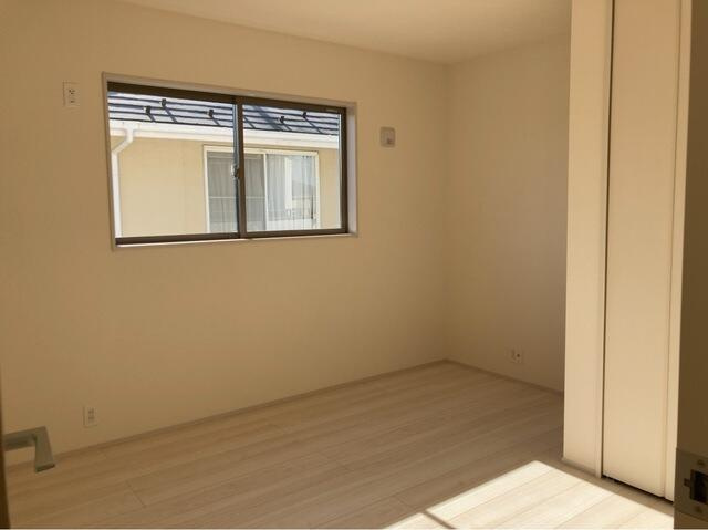 リーブルガーデン宇都宮市宮の内第４　新築一戸建ての洋室