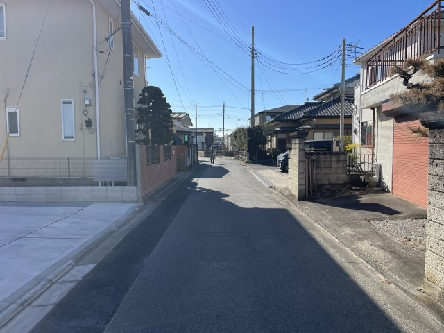 リーブルガーデン宇都宮市宮の内第４　新築一戸建ての前面道路含む現地写真|前面道路含む現地写真です