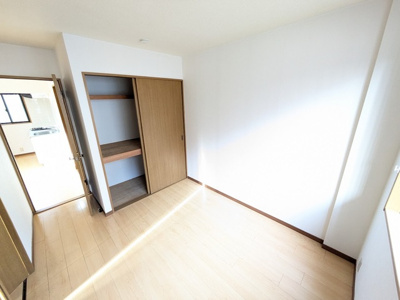 収納があるので片付きますね