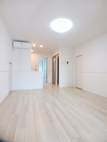 ヴィラ・コスタリカ２の居間・リビング