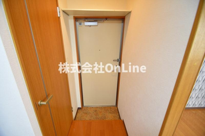 【玄関】 | クイーンライフ玉津