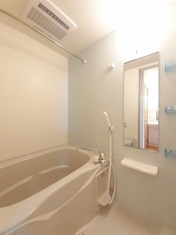 フルールⅣの浴室|お風呂で日々の疲れを落としましょう