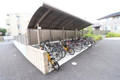 【その他共用部分】 | リヴェール | 自転車置場