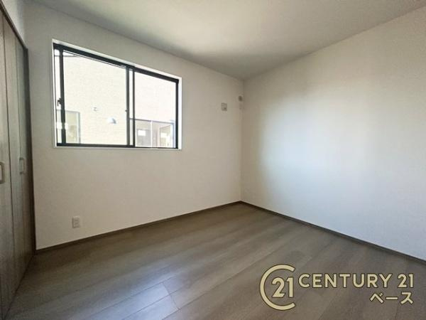 桜井市西之宮 ６号棟 ／新築一戸建の洋室|■現地撮影写真■日当たりのよい明るい雰囲気の洋室です！