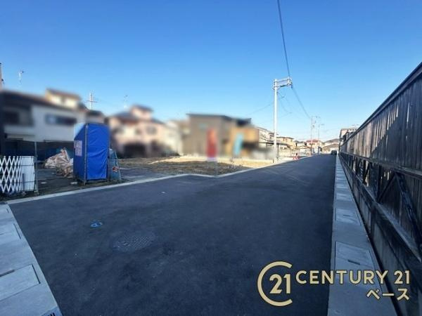 桜井市西之宮 ６号棟 ／一戸建の前面道路含む現地写真|小・中学校まで徒歩圏内とお子様の通学も安心！