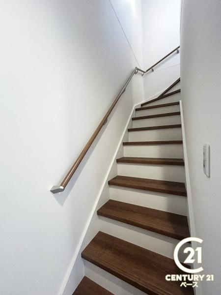 桜井市西之宮 ２号棟 ／新築一戸建の内装|こちらは階段になっております。
