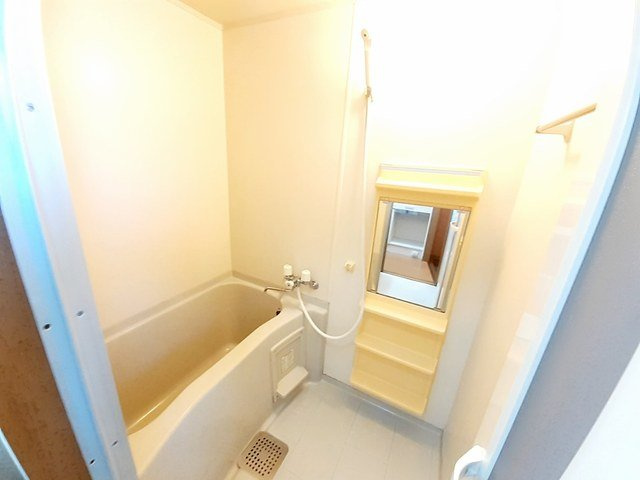 ソレイユ開成Ｂの浴室