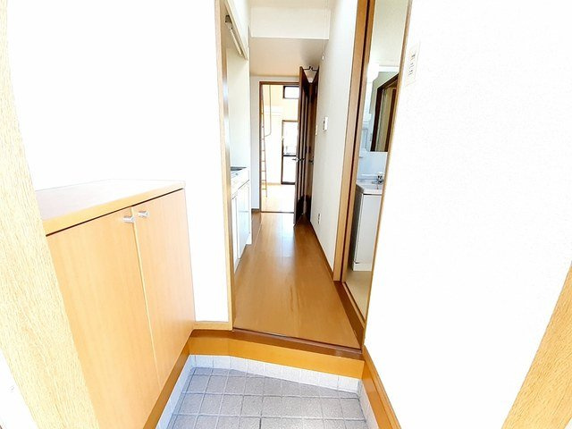 ソレイユ開成Ｂの玄関