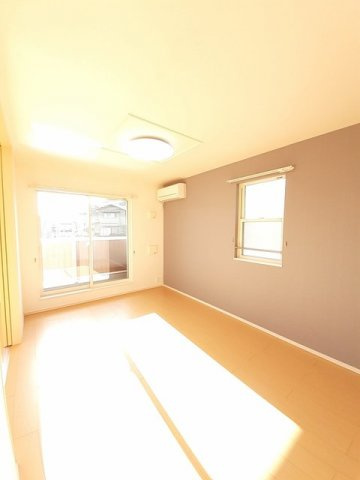 ラ・ルナ　Ⅲの居間・リビング