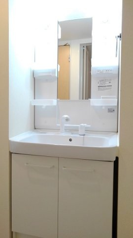 イセソラージュ　Ｄの洗面所