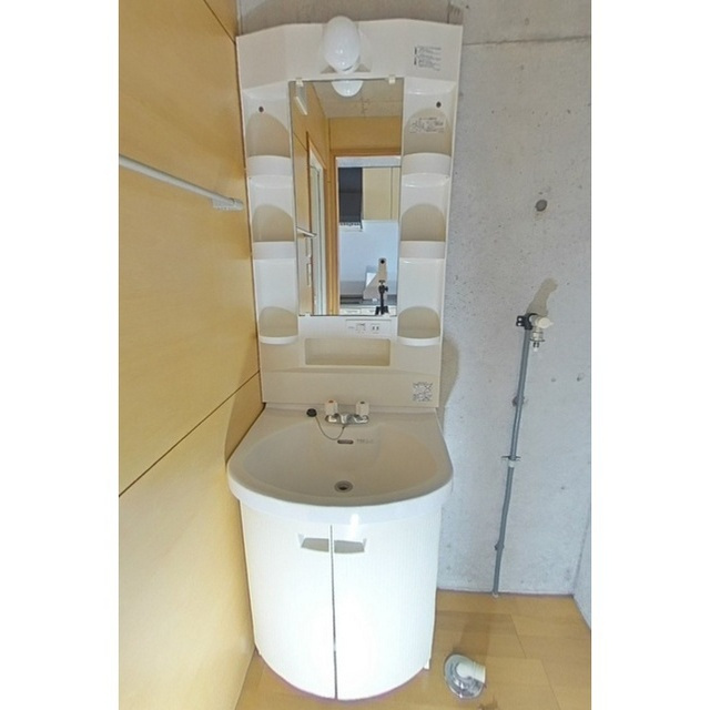 岐阜市南鶉４丁目のアパートの洗面所