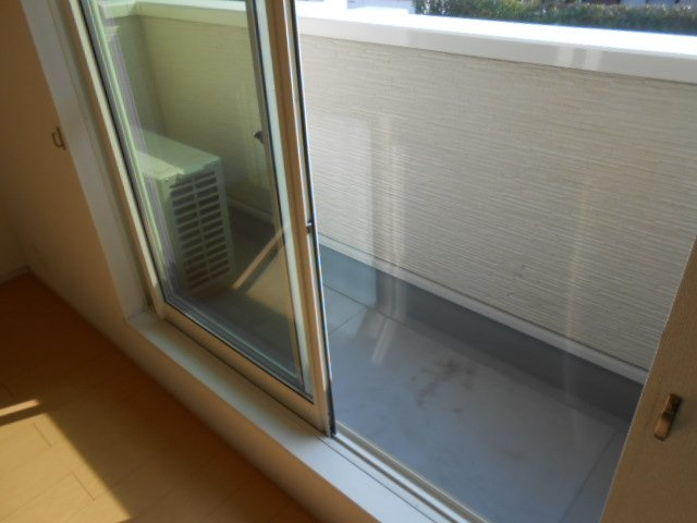 シャルロットⅣのバルコニー|暖かな日差しのふりそそぐバルコニー