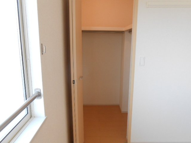 シャルロットⅣの収納|大きなものも収納できそうです