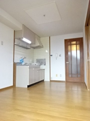 【居間・リビング】 | ファミール旭ケ丘Ⅱ | おしゃれな居間です