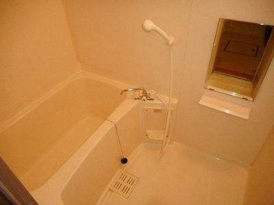 【浴室】 | サンヴェールⅠ | 日々の暮らしに欠かせないお風呂です