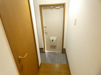 【玄関】 | ボンジュールⅠ | 毎日通る玄関はこちらです