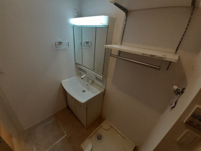 【洗面所】 | ルプランタ | 脱衣スペースもあります