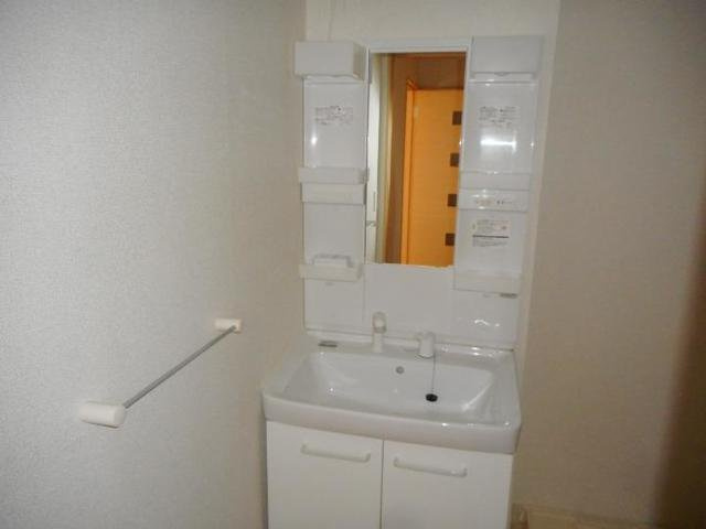 アゼリア　ソレイユの洗面所|コンパクトで使いやすい洗面所