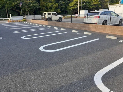 【駐車場】 | ネオレジデンス | 駐車場です