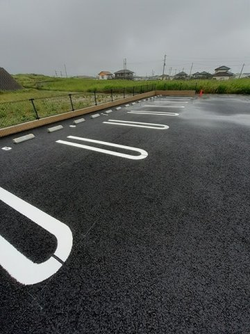 グランテージ平井の駐車場|カースペースがあります