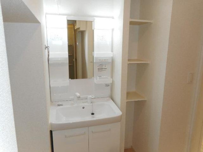 【洗面所】 | バーデンハイムネクストⅡ | コンパクトで使いやすい洗面所