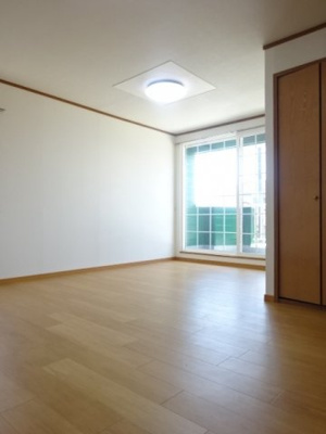 【居間・リビング】 | サンヴェールⅡ | おしゃれなリビングです