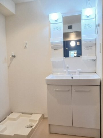 セイバリーヒルズの洗面所|広い洗面スペース