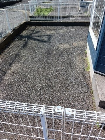 アン・プレーヌＣの庭|お庭が付いています