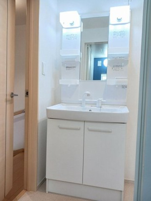 【洗面所】 | セカンドフルールＫＡＳＨＩＭＡ | 忙しい朝には欠かせない洗面所です