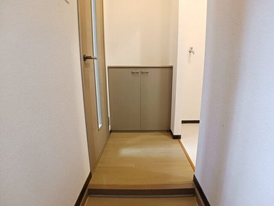 【玄関】 | ＡＱＵＡ楢山Ｂ